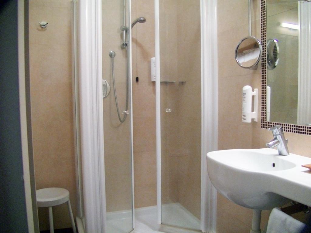 Salsomaggiore City Hotel Salsomaggiore Terme Room photo