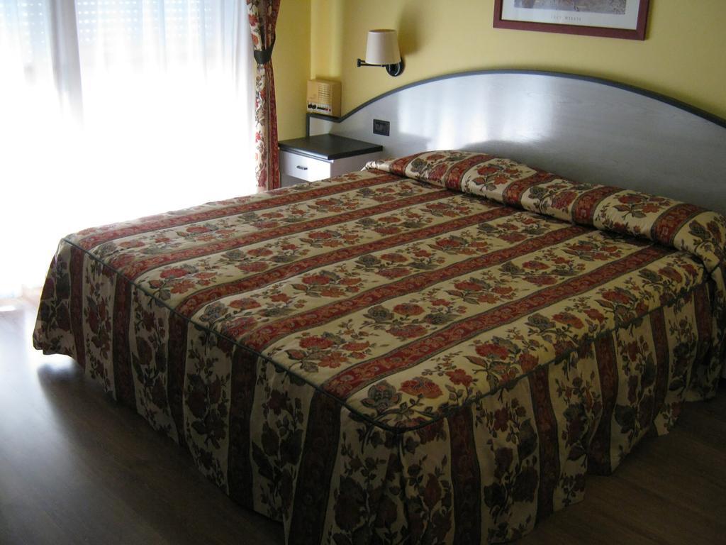 Salsomaggiore City Hotel Salsomaggiore Terme Room photo
